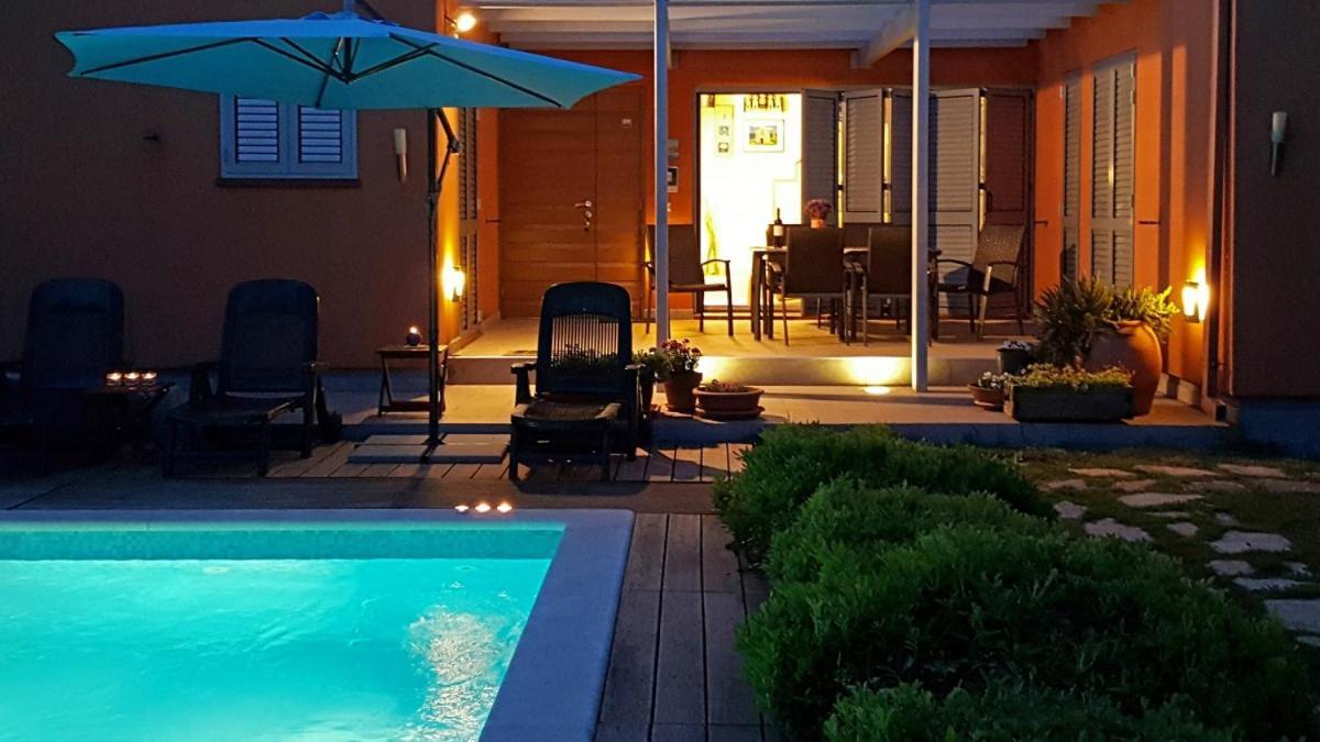 Villa Emili In Medulin - Haus Fuer 4-5 Personen المظهر الخارجي الصورة