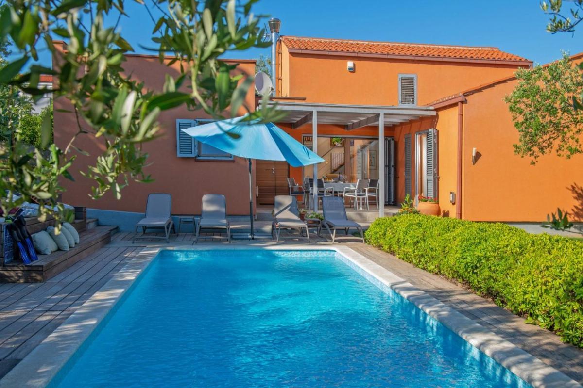 Villa Emili In Medulin - Haus Fuer 4-5 Personen المظهر الخارجي الصورة