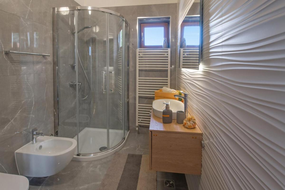 Villa Emili In Medulin - Haus Fuer 4-5 Personen المظهر الخارجي الصورة